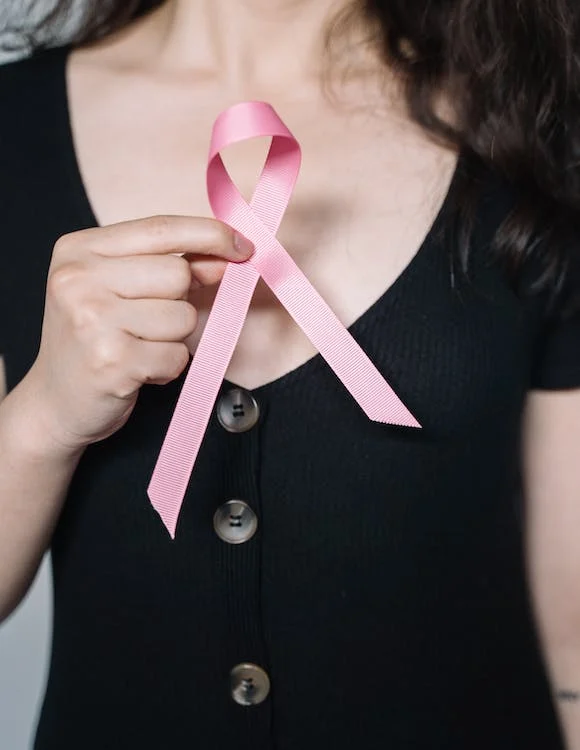 does-breast-cancer-cause-pain-nutritionfact-in